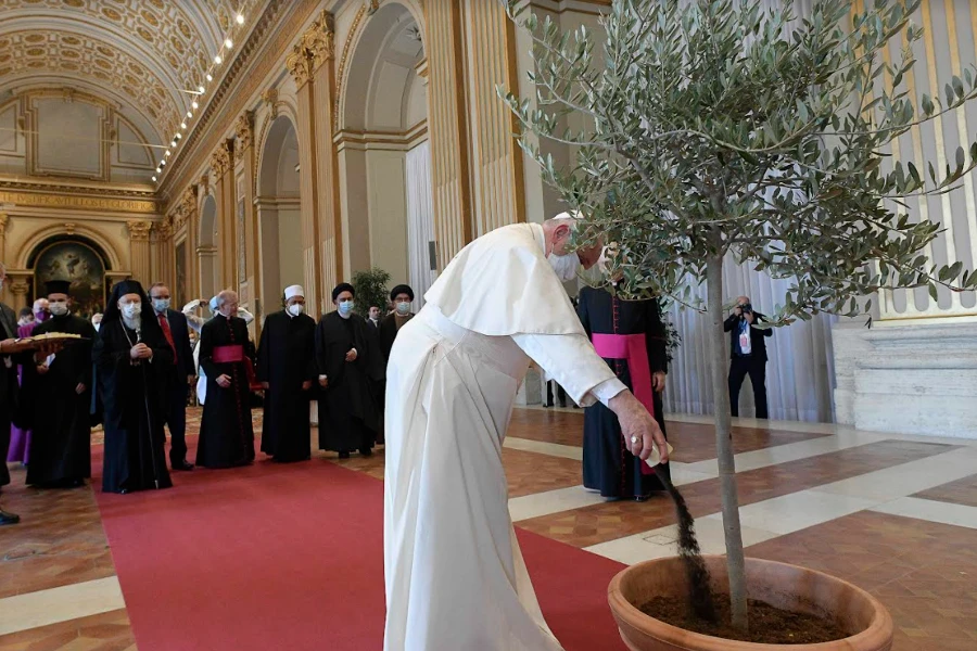 A More Global Church? Pope Francis' Impact And The Challenges Ahead A More Global Church? Pope Francis' Impact And The Challenges Ahead
