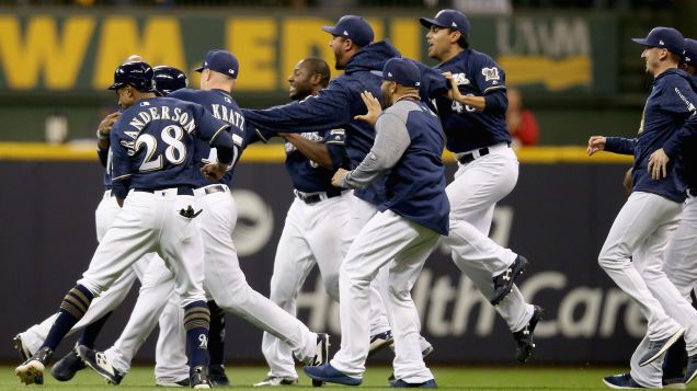 Another Win For The Giants: Flores And Lee Shine Against Brewers Another Win For The Giants: Flores And Lee Shine Against Brewers