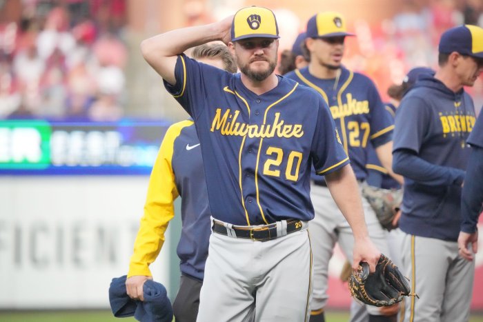 Brewers' Nine-Base Steal Spree Fuels Blowout Victory Brewers' Nine-Base Steal Spree Fuels Blowout Victory