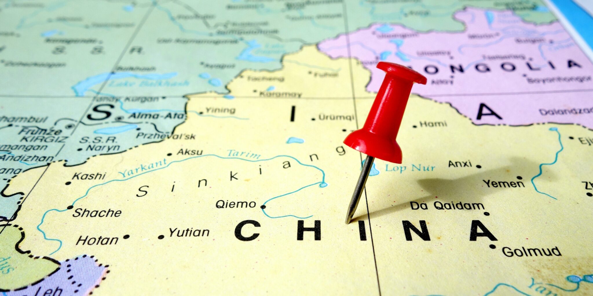 How China's Export-Oriented Economy Faces Increased Tariff Risks How China's Export-Oriented Economy Faces Increased Tariff Risks