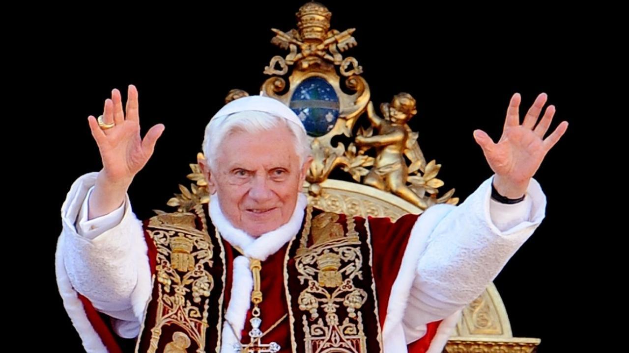 Pope Francis Dies At 88: A World Mourns Pope Francis Dies At 88: A World Mourns