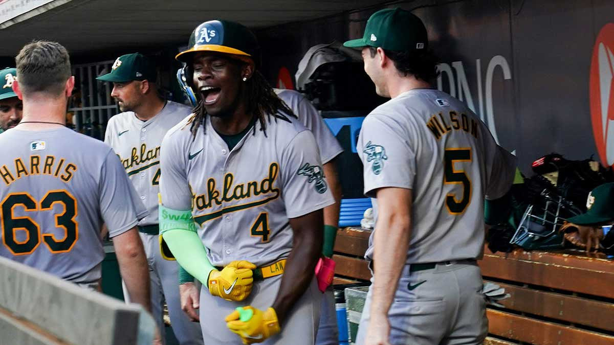 Slumping Reds Set Unprecedented MLB Record With 1-0 Loss Slumping Reds Set Unprecedented MLB Record With 1-0 Loss