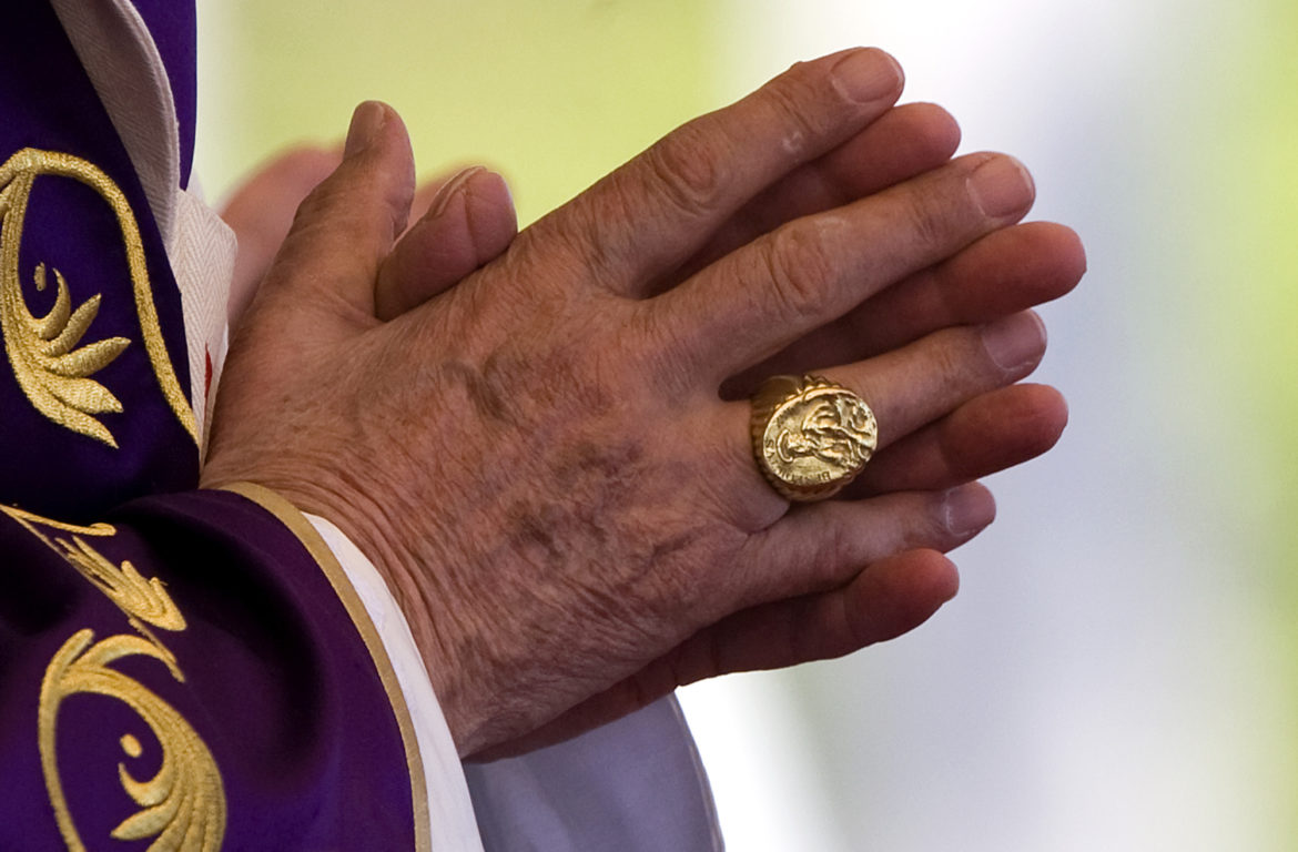 The Destruction Of Pope Francis's Signet Ring: A Papal Tradition The Destruction Of Pope Francis's Signet Ring: A Papal Tradition